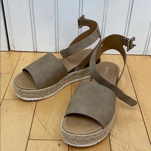 Soda Women’s Espadrille Sandal